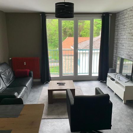 Appartement Tout Confort Dans Une Residence Calme Givet Eksteriør billede