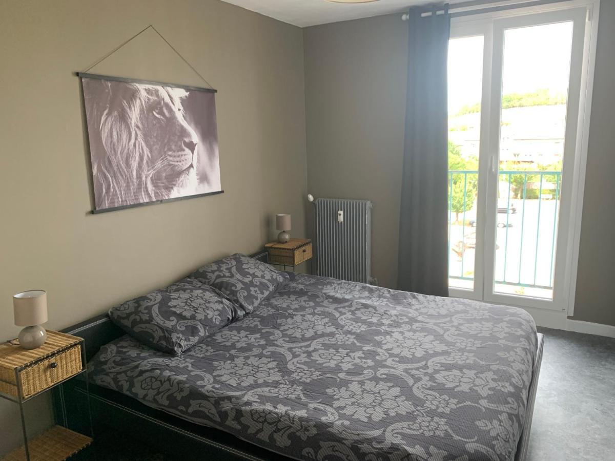 Appartement Tout Confort Dans Une Residence Calme Givet Eksteriør billede