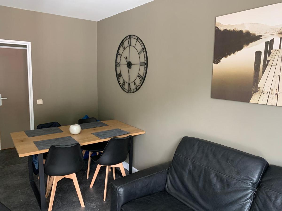 Appartement Tout Confort Dans Une Residence Calme Givet Eksteriør billede